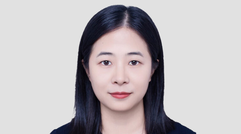 Jing Huang Headshot