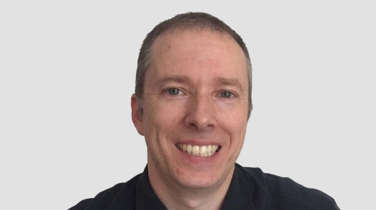 Alexander Satz Headshot