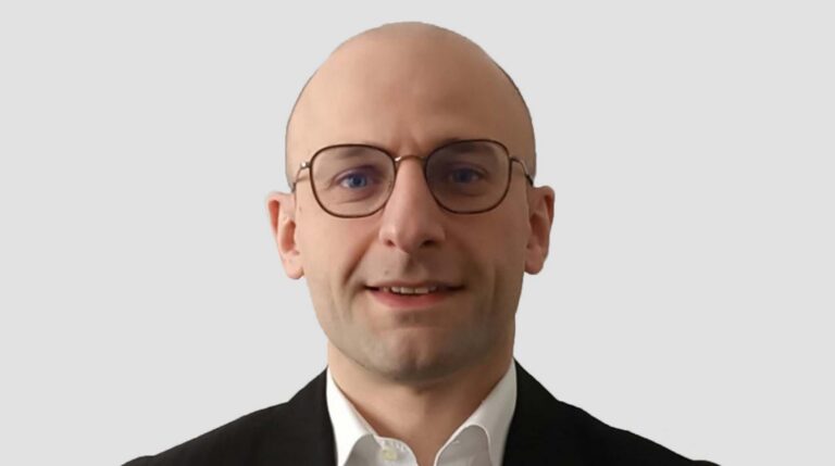 Michele Curcio Headshot