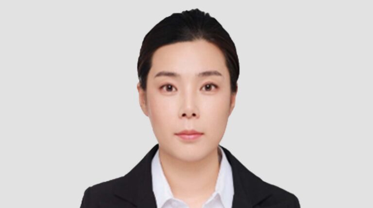 Tingting Yu Headshot